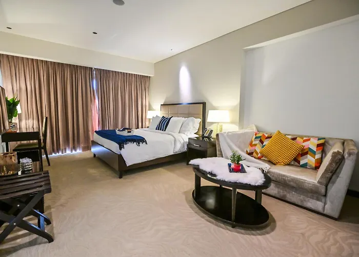 Luxury Apartments At Jw Marriott - Marina View